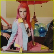 paramore-still-into-you-video-premiere-watch-now