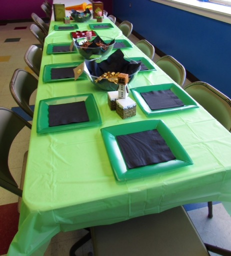 Minecraft Party table